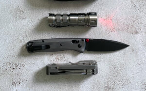 Read more about the article Trending: Benchmade 535BK-4 M390 Bugout Knife